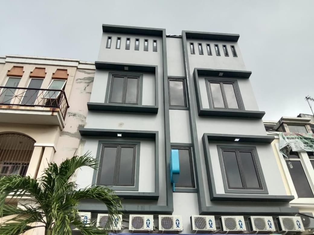 Hotel Amethyst Cengkareng Syariah
